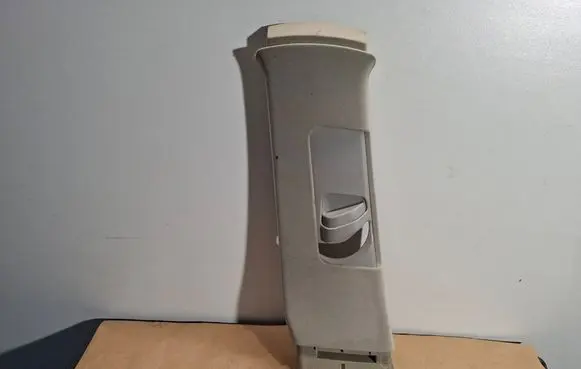 Lexus RX 300 (B) pillar trim (top) 7302433010