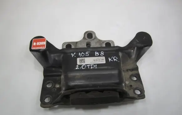 Volkswagen PASSAT B8 Engine mount bracket 5Q0199555BJ 08082017 X40AVP1F06191P