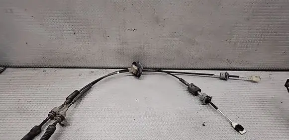 KIA Sportage Gear shift cable linkage 