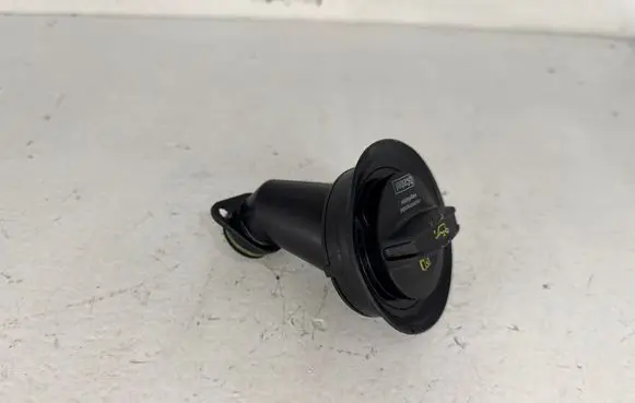 Audi Q7 4M Oil fill pipe 059103482H