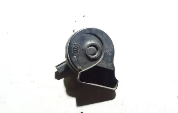 Volkswagen PASSAT B7 Horn signal A046522