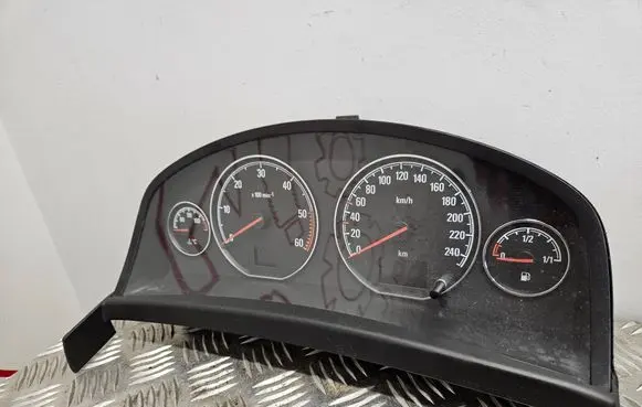 Opel Signum Speedometer (instrument cluster) 13242994FK