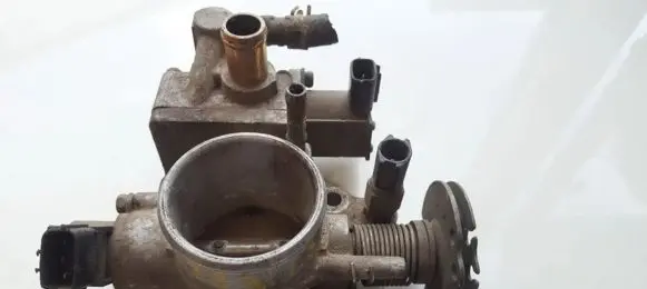 Mazda 323 Throttle valve E9T06271 4Z24