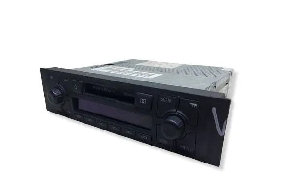 Audi A3 S3 8L Radio/CD/DVD/GPS head unit 8L0035152BKASAC 8L0035152B
