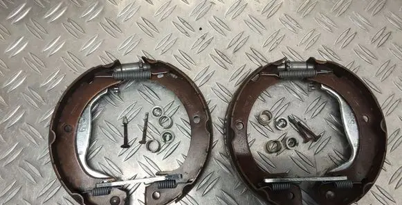 Toyota Verso Handbrake/parking brake pads 
