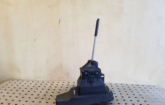Peugeot 508 Gear shifter/selector 9685798580