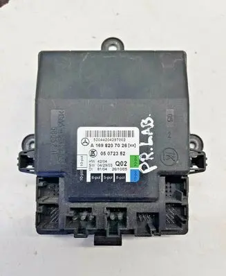 Mercedes-Benz C AMG W203 Door control unit/module A1698207026 nr1936