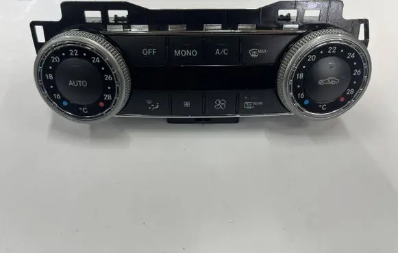 Mercedes-Benz C W204 Climate control unit A2049000707 SW370904 Q01HW2109