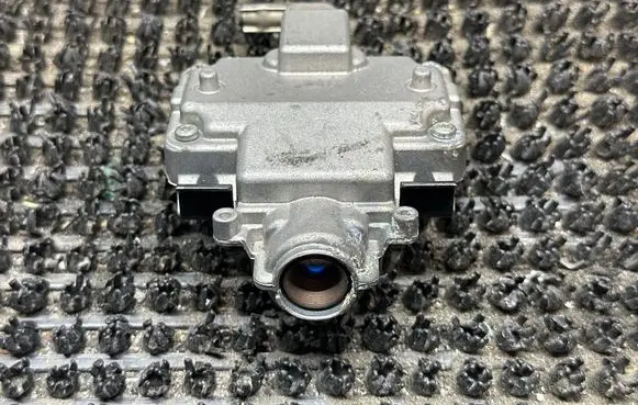 Windshield/windscreen camera