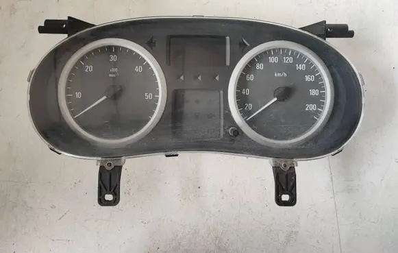Opel Vivaro Speedometer (instrument cluster) P8200459071D NS83558486 281157059