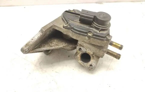 Audi A3 S3 A3 Sportback 8P EGR valve A2C53082890 06F131503B