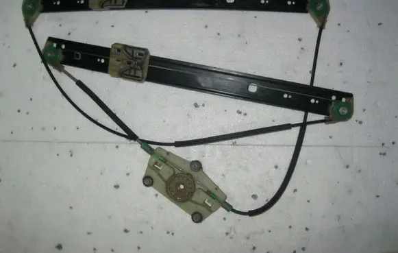 Audi Q7 4L Front window lifting mechanism without motor 4L0837462B