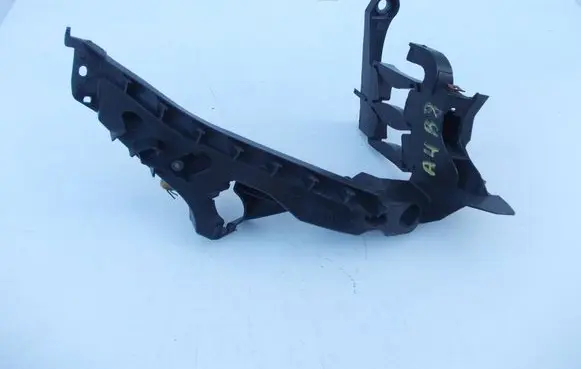 Audi A4 S4 B8 8K Headlight/headlamp mounting bracket 8K0805608C