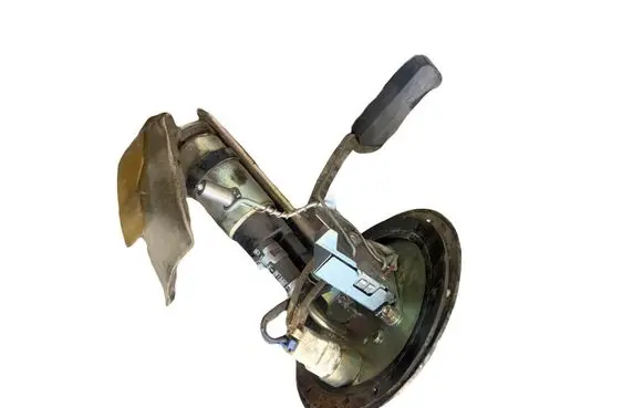 Mazda 323 Fuel injection high pressure pump B3E7