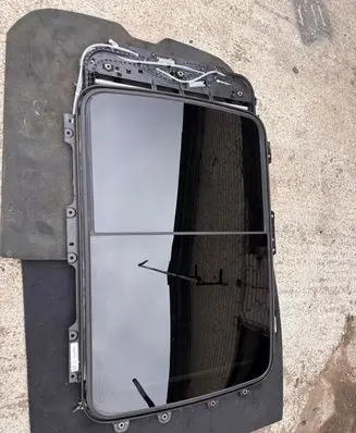 Jeep Grand Cherokee WL Sunroof set P6NC07KA5AJ A214922083