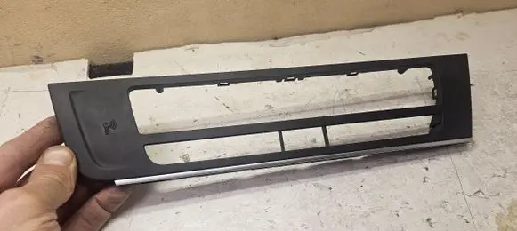 Audi A6 S6 C7 4G Radio/GPS head unit trim 9029001 4G1863263B