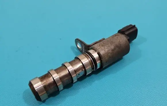 Nissan Juke I F15 Camshaft position sensor 237962295R IMPRK1453321