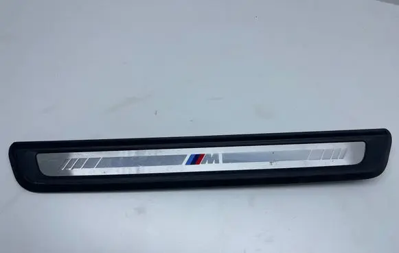 BMW i4 Front sill trim cover 7887316