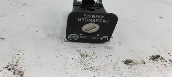Lexus IS 220D-250-350 Passenger airbag on/off switch 1672165