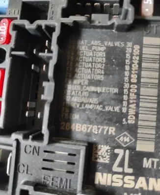 Renault Captur II SAM control unit 284b67877r SDWA11F00S