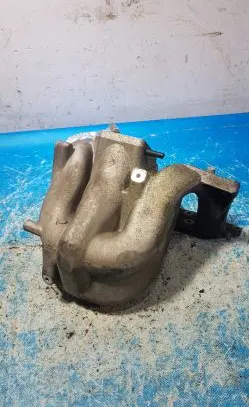 Opel Astra H Intake manifold