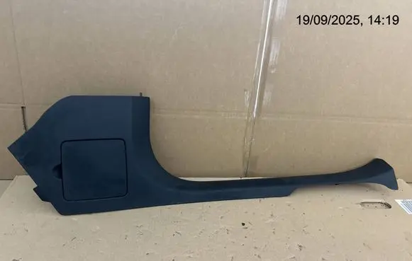 Mercedes-Benz E W213 Front sill trim cover A2136800235 2136800235