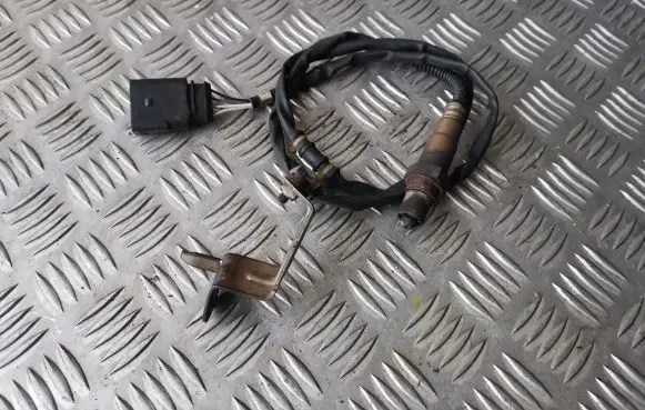 Audi A3 S3 8L Lambda probe sensor 0258006163 0258006164 06A906262AC
