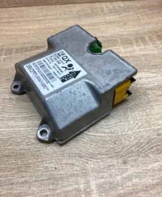 Opel Zafira B Airbag control unit/module 13246046 WithPlug