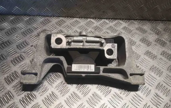 Mercedes-Benz B W246 W242 Engine mount bracket 2462402617 A2462402617