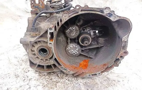 KIA Carens II Manual 5 speed gearbox M5GF2 GU20J022899U20J