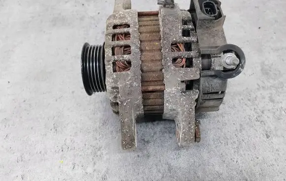 Hyundai i20 (PB PBT) Generator/alternator 3730003300