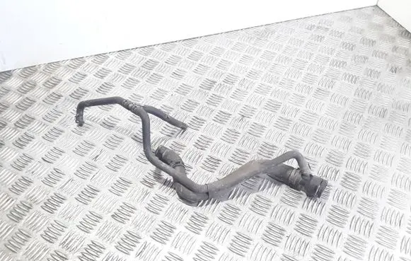 Volkswagen Golf Plus Engine coolant pipe/hose 1K0122157E