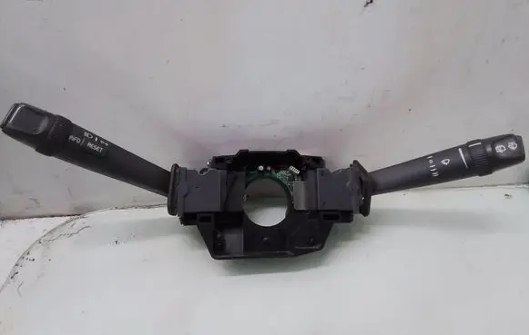 Volvo V70 Wiper turn signal indicator stalk/switch 9452394