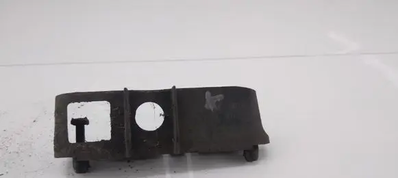 Mercedes-Benz ML W164 Fender mounting bracket A1646800174