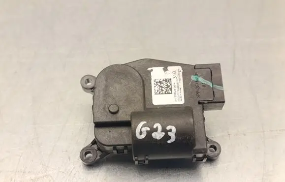 Tesla Model Y Air flap motor/actuator 150062300A H021501076