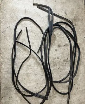 Renault Trafic II (X83) Front door rubber seal 