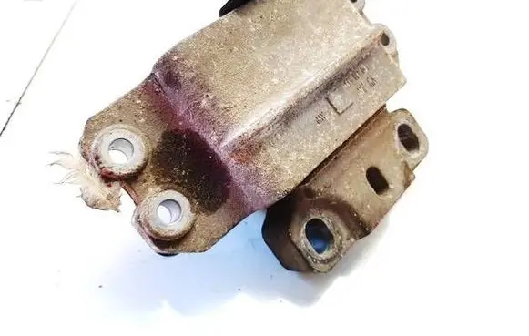 Skoda Superb B6 (3T) Engine mount bracket 1k0199555