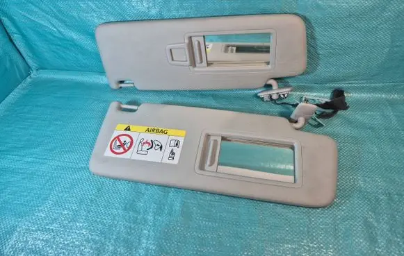 Volkswagen Golf VII Sun visor