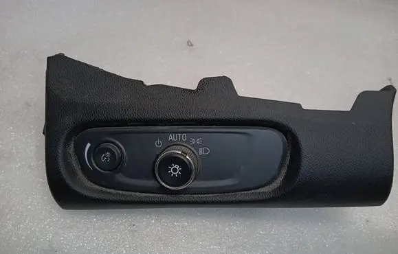 Chevrolet Volt II Light switch 22992801