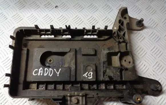 Volkswagen Caddy Battery tray 1K0915333H