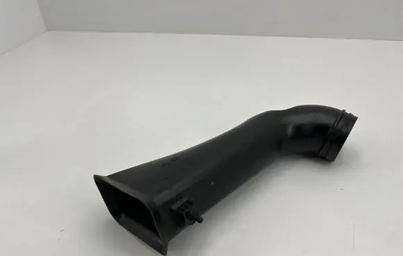 Jaguar XK - XKR Air intake duct part 6W839A675AA N8U4A