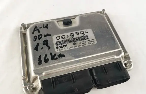 Audi A4 S4 B5 8D Engine control unit/module 038906012AJ 28SA4155 0281010202