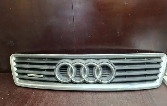 Audi A6 S6 C5 4B Front grill 4Z7853651