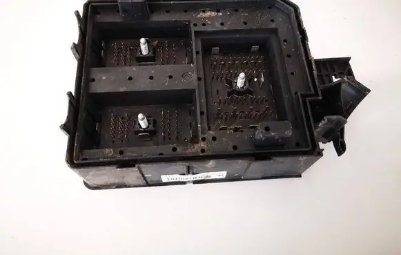 Opel Corsa E Fuse box set 39080924