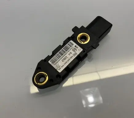 Mercedes-Benz E W211 Airbag deployment crash/impact sensor 0028201326 A0028201326