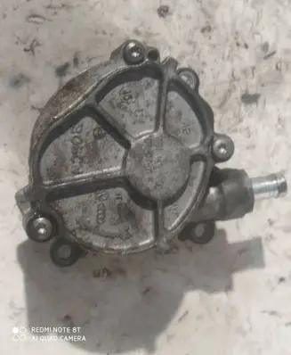 Volkswagen Touareg II Vacuum pump 03H145100C