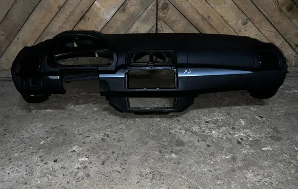 BMW X5 E53 Dashboard 53F051615 1964581