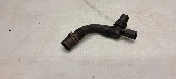 Volkswagen Transporter - Caravelle T5 Breather valve 037900391B 038103493