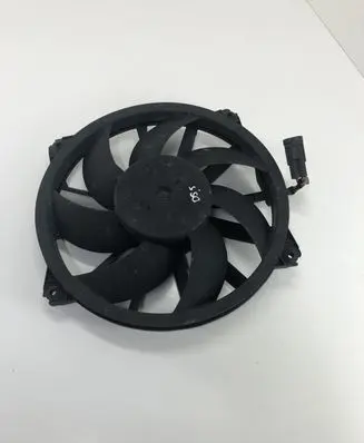 Citroen DS5 Radiator cooling fan shroud 9673009880