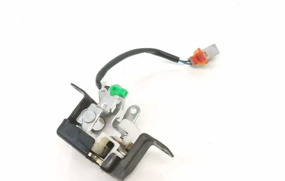 Honda CR-V Tailgate window lock/catch/latch 